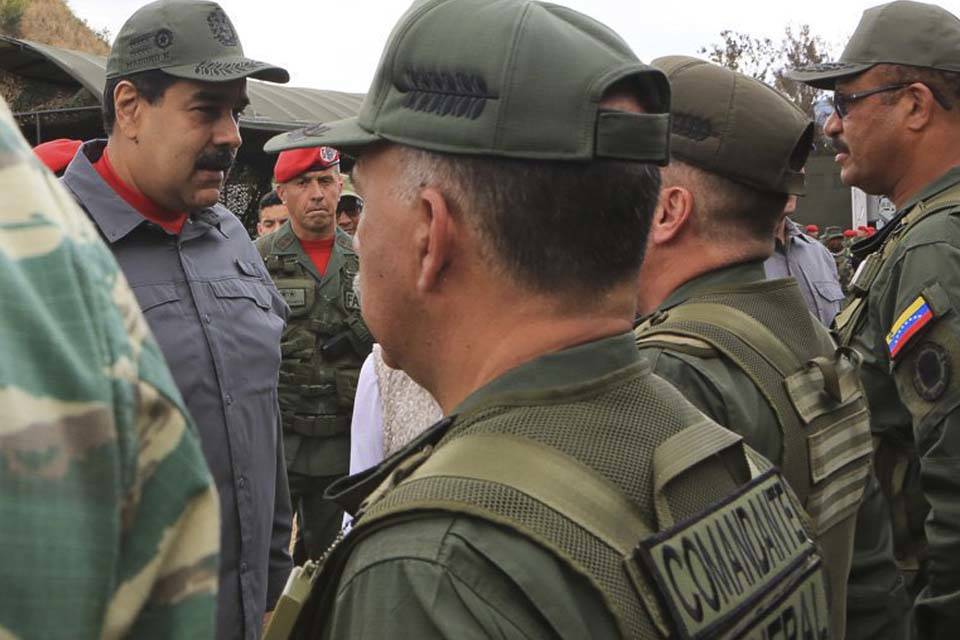 Nicolás Maduro Militares