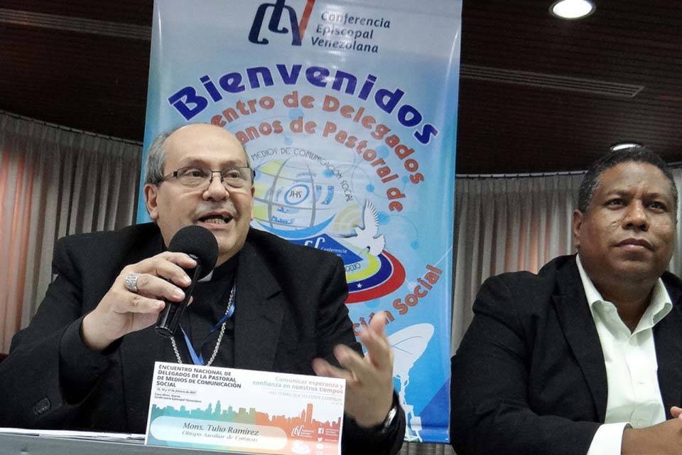 Monseñor Tulio Ramírez obispo auxiliar de Caracas