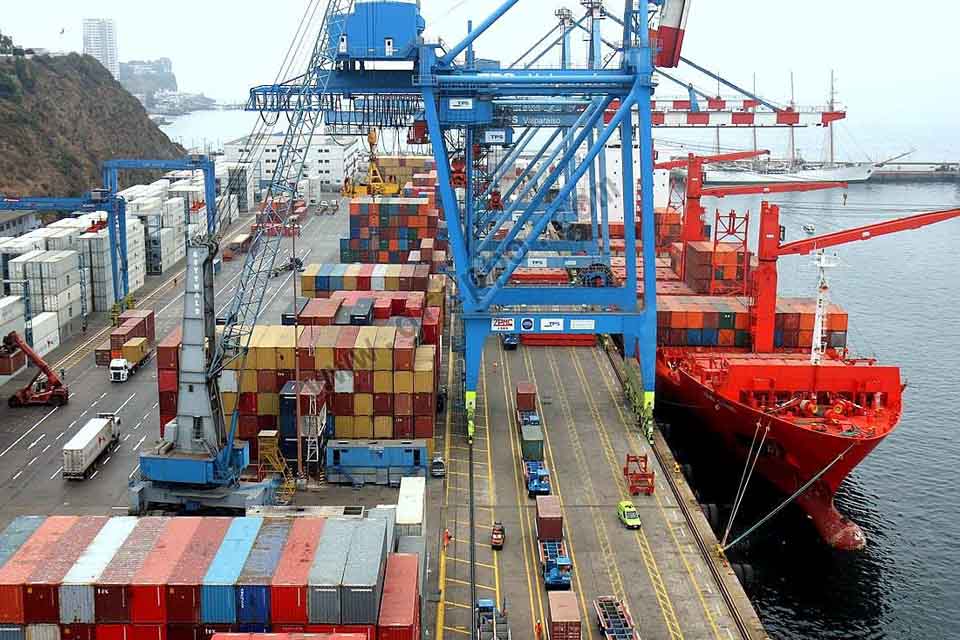 envíos puerta a puerta importaciones courier regulaciones puertos