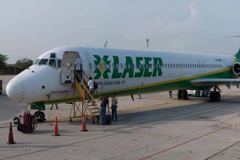 Laser Airlines suspende operaciones por orden del INAC Biocheck