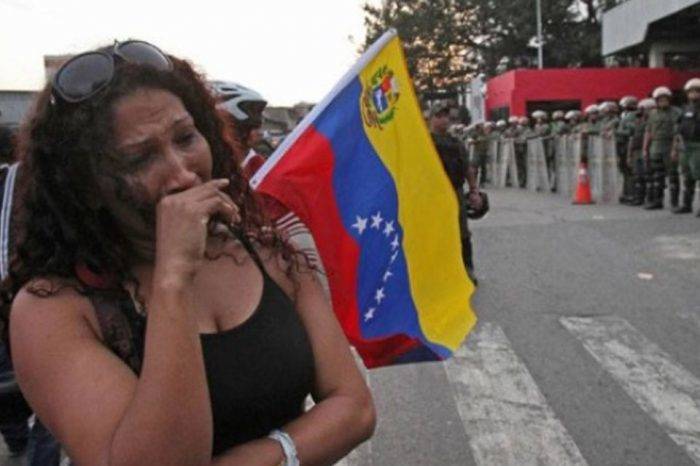 Venezolana deprimida. Foto PanAm Post
