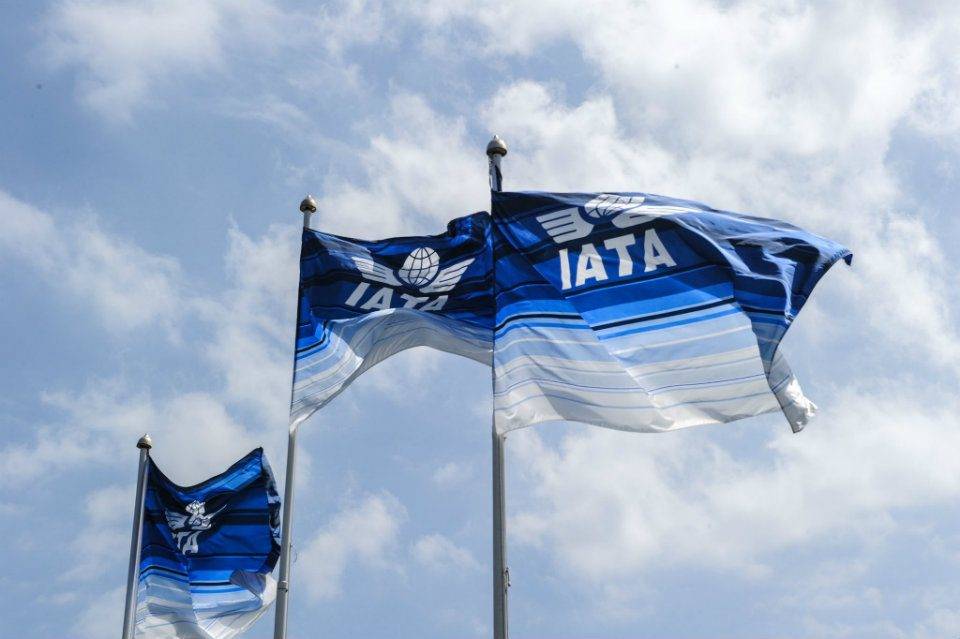 IATA prevé reanudar vuelos nacionales en junio y los internacionales a partir de julio aéreo