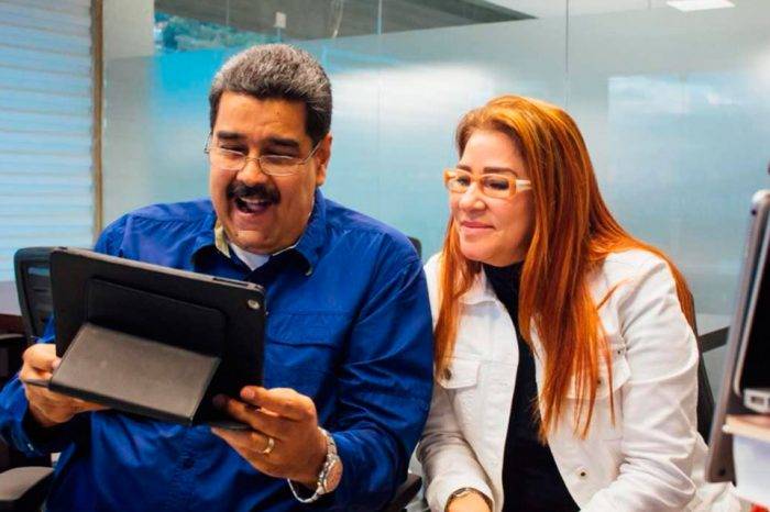 Nicolás Maduro y Facebook live. Foto: El Venezolano