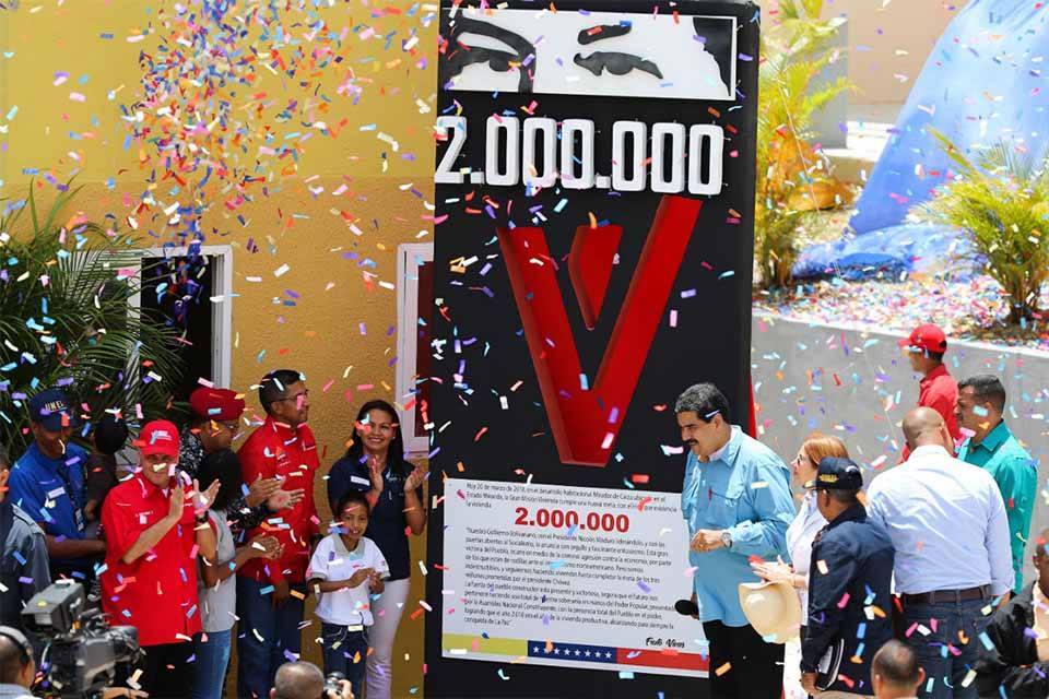 Maduro asegura que ya sobrepasó la vivienda 2 millones