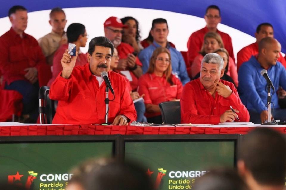 Nicolás Maduro oro