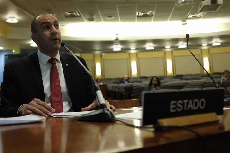 Larry Devoe representante Venezuela Sistema de Derechos