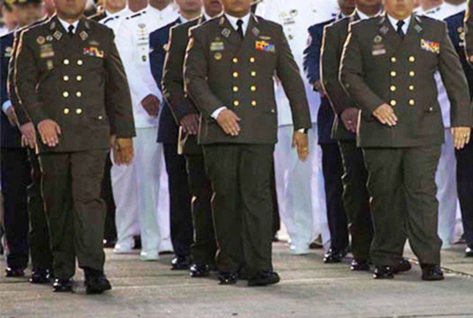 FIM militares retirados González Urrutia