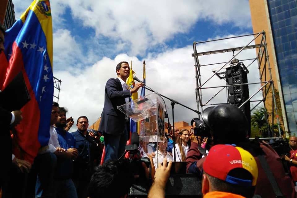 Juan Guaidó se juramenta enero 2019