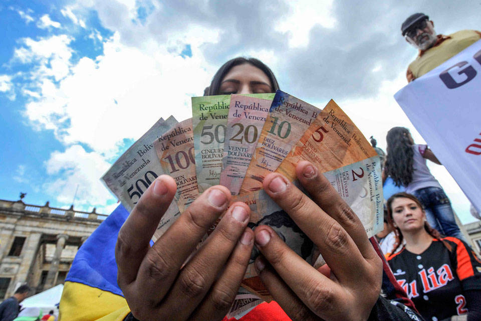 Fracaso de la reconversión monetaria debate hoy la Asamblea Nacional