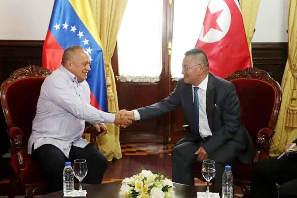 Cabello se reunió con embajadores de China y Corea del Norte