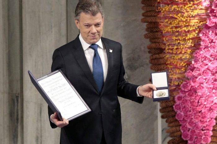 Juan Manuel Santos-Recibe Premio Nóbel de la Paz
