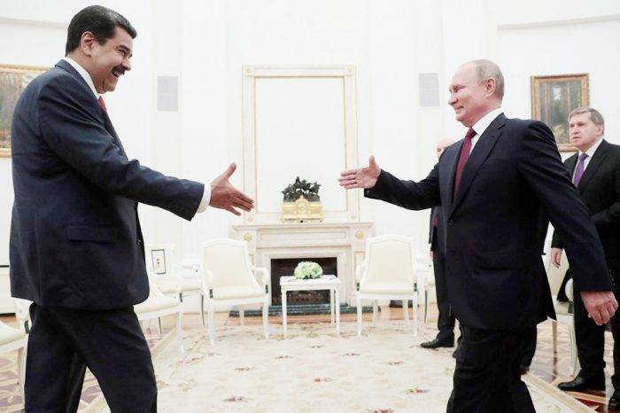 Maduro Putin Rusia evalúa enviar misión económica permanente a Venezuela