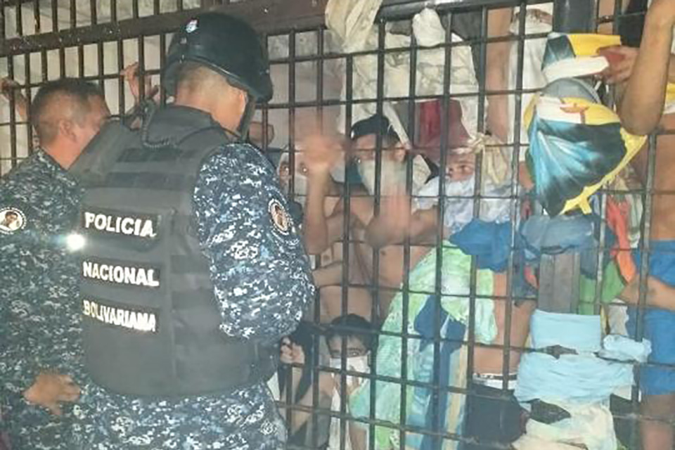 PNB - Reclusos | calabozos policiales centros de detención