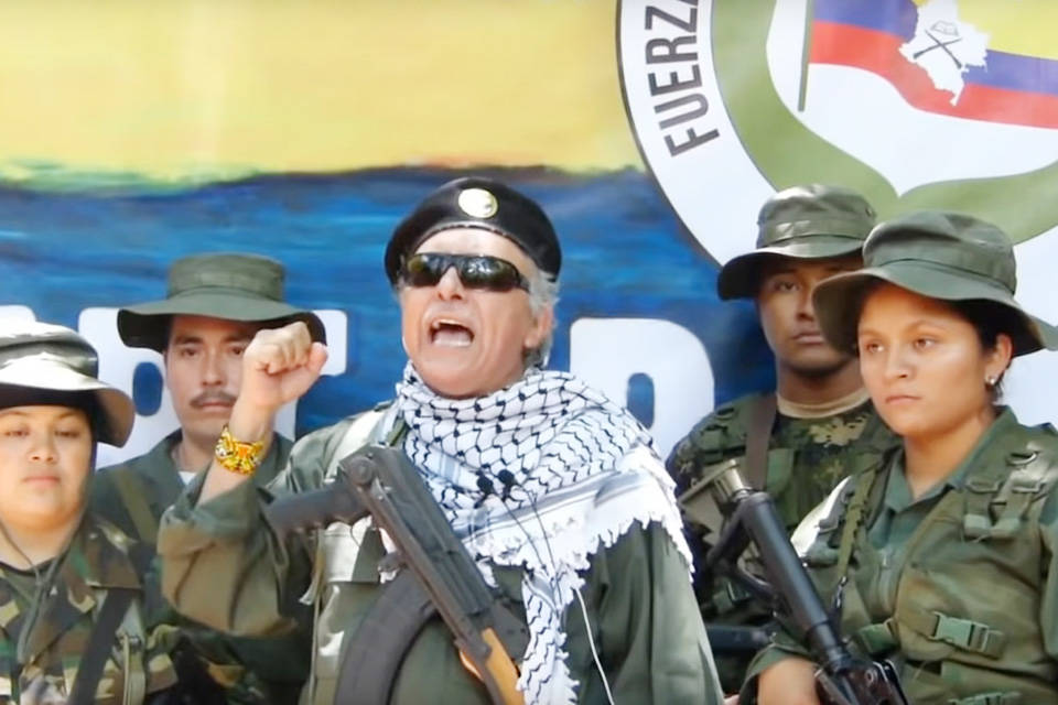 Disidente de las FARC acusa