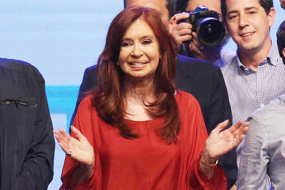 Cristina Kirchner - Justicia argentina ratifica causa contra Cristina por caso de coimas