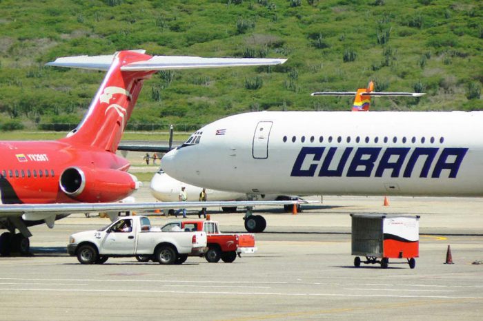 Cubana de Aviación cancela sus vuelos a Cancún y Caracas