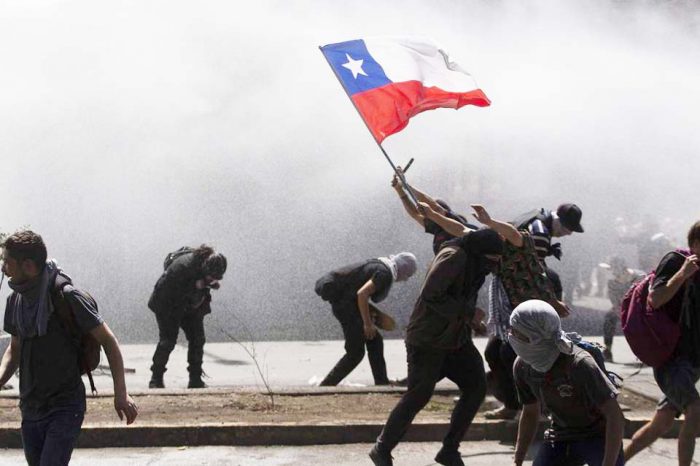 Esta semana frenética de protestas en Chile dejaron 19 muertos y denuncias de abusos de DDHH que serán investigados por una misión de la ONU