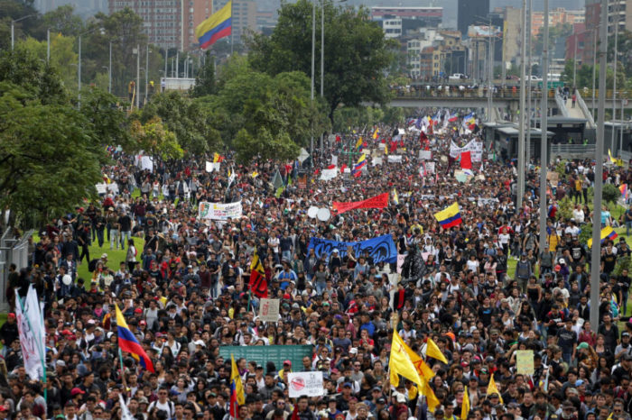 Protesta masiva contra Iván Duque estuvo marcada por algunos incidentes en Bogotá y Cali