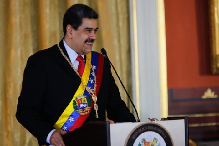 Maduro dice estar dispuesto a ir a elecciones con un nuevo CNE