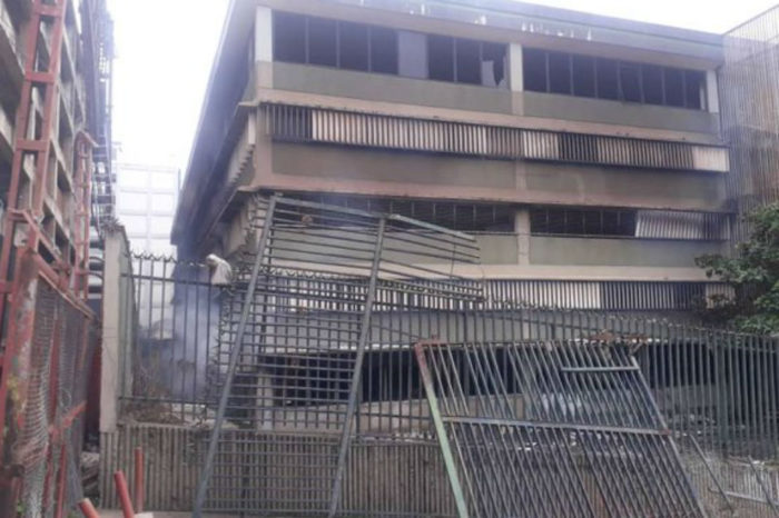 Un incendio devora edificio judicial Ciudad Lebrún