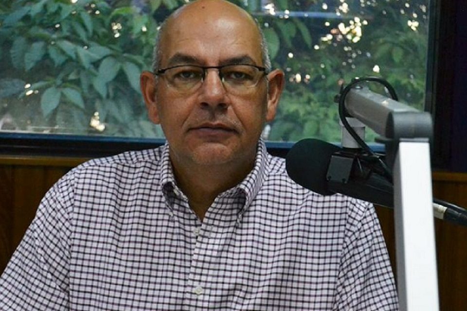 médico infectologo Julio Castro vacunación