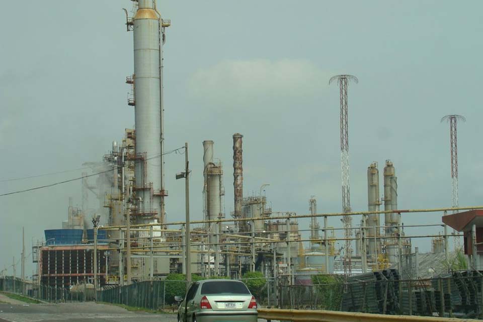 refinerías El Palito gasolina