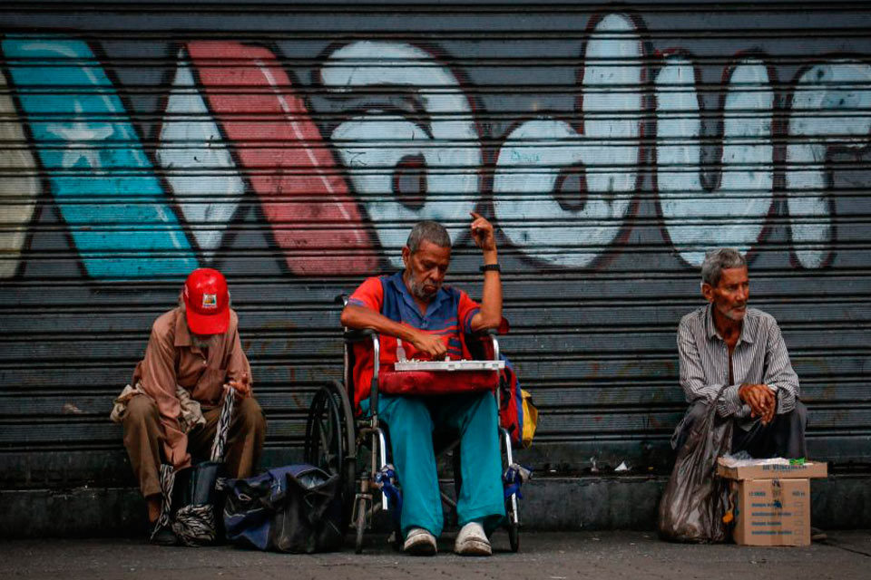 Transición política o económica