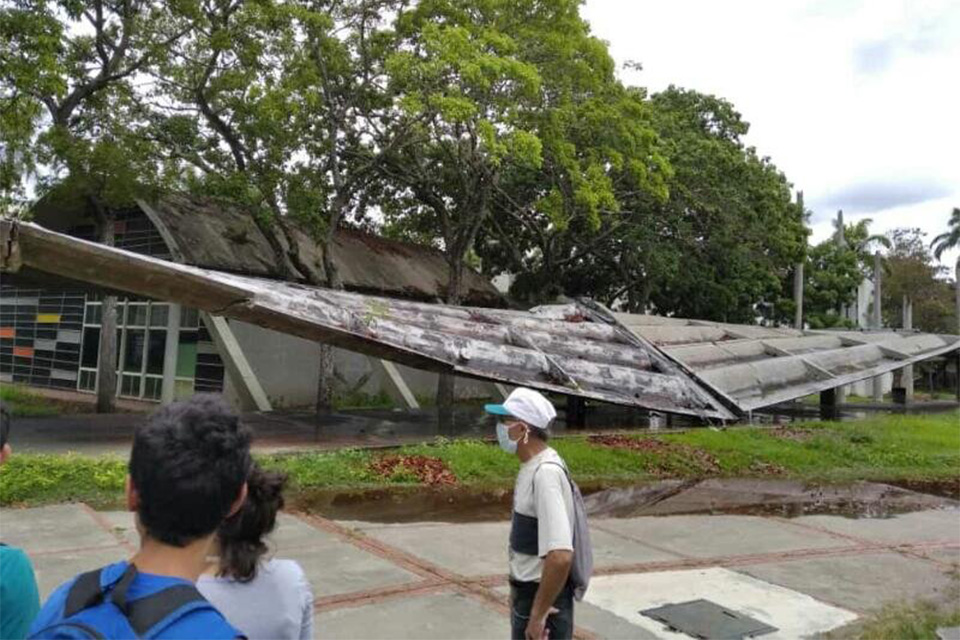 UNESCO dispuesta a colaborar para reparar techo colapsado de la UCV
