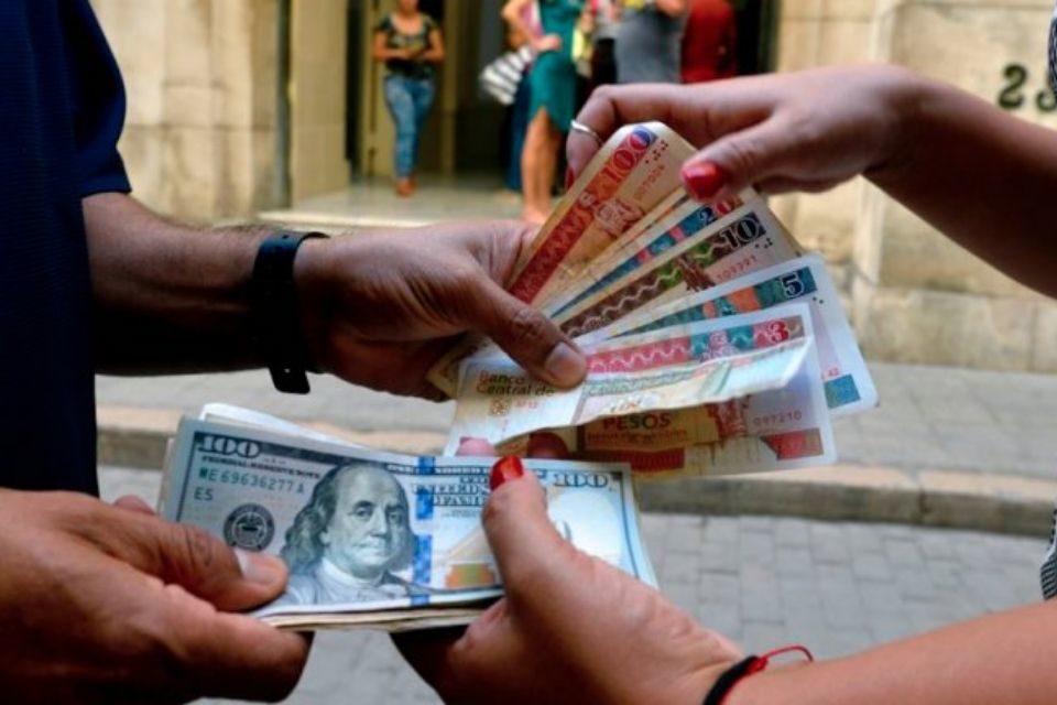 Cuba | Dólares
