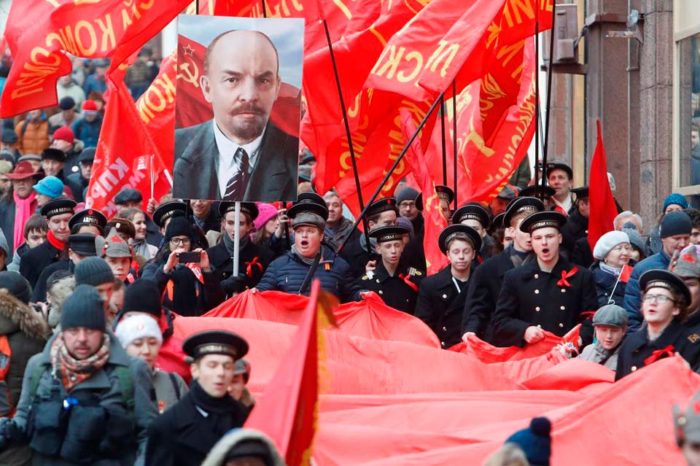 103 años de comunismo