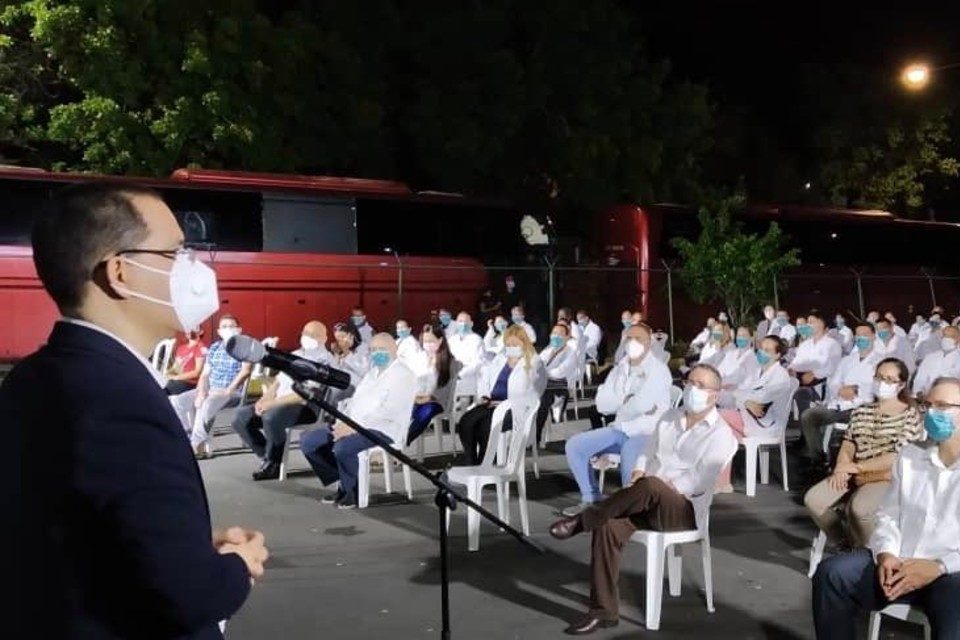 Arreaza Medicos cubanos