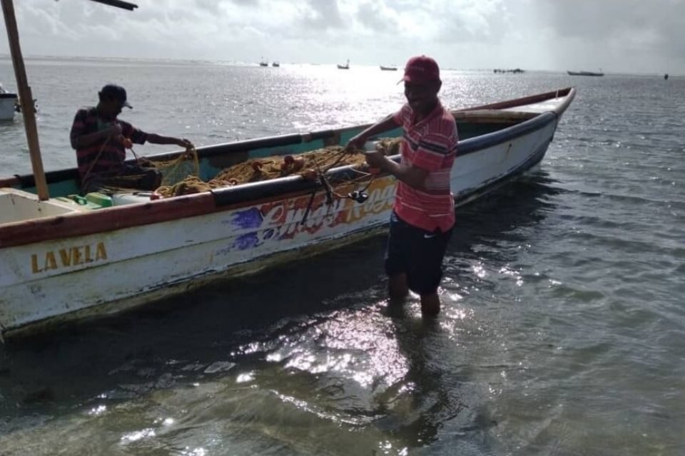 Derrame petrolero - pescadores