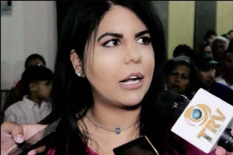 Indira-Urbaneja analista Maduro