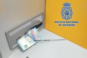 teller hooking España venezolanos