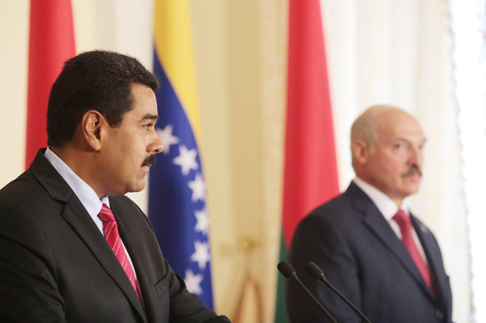 Lukashenko y Maduro son “peones geopolíticos” de Vladimir Putin