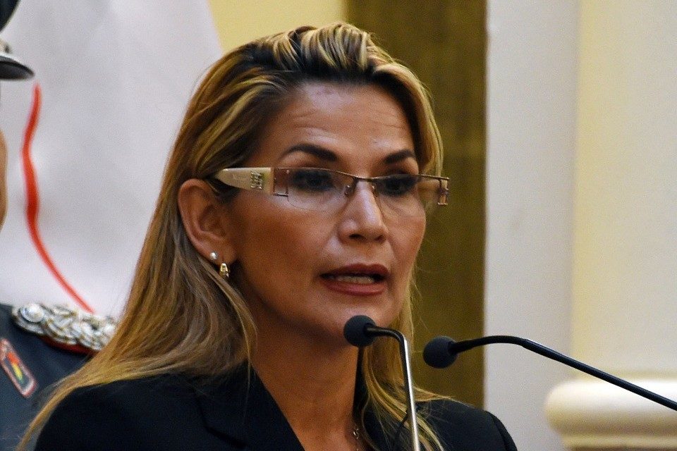 Recomiendan abrir juicio a presidenta interina de Bolivia Jeanine Áñez