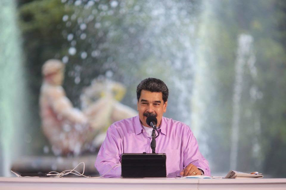 Nicolás Maduro pide leyes comunales