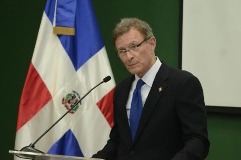 Quién-es-Roberto-Álvarez República Dominicana Venezuela