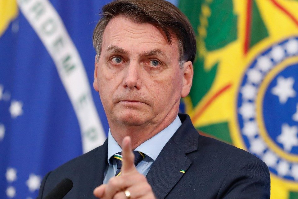 Bolsonaro insulta públicamente a brasileños que temen al coronavirus