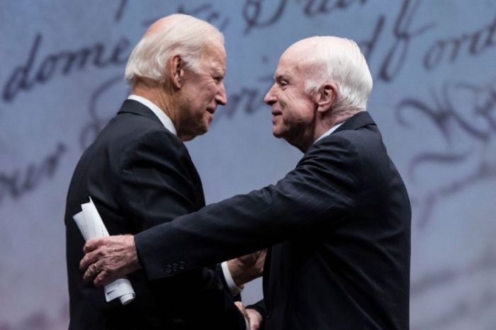 John Biden y John McCain