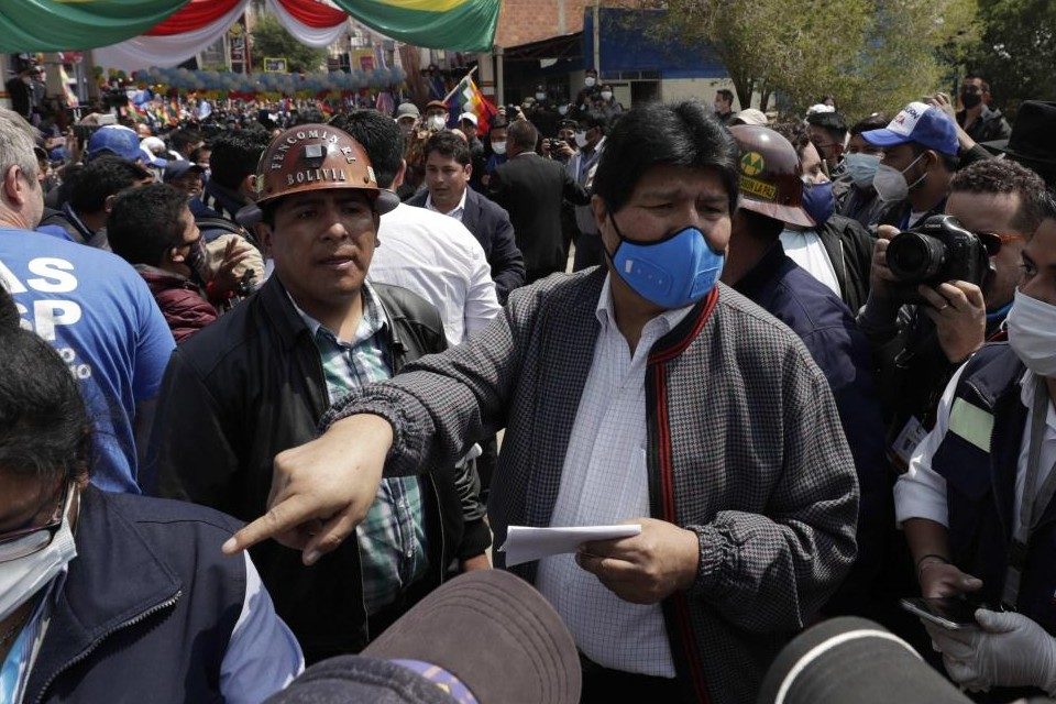 Una multitud recibió a Evo Morales a su regreso a Bolivia este #9Nov