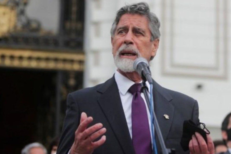 Quién es Francisco Sagasti, el congresista que asume presidencia de Perú