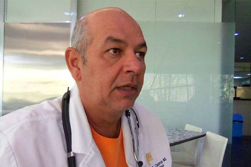Julio-Castro-vacuna