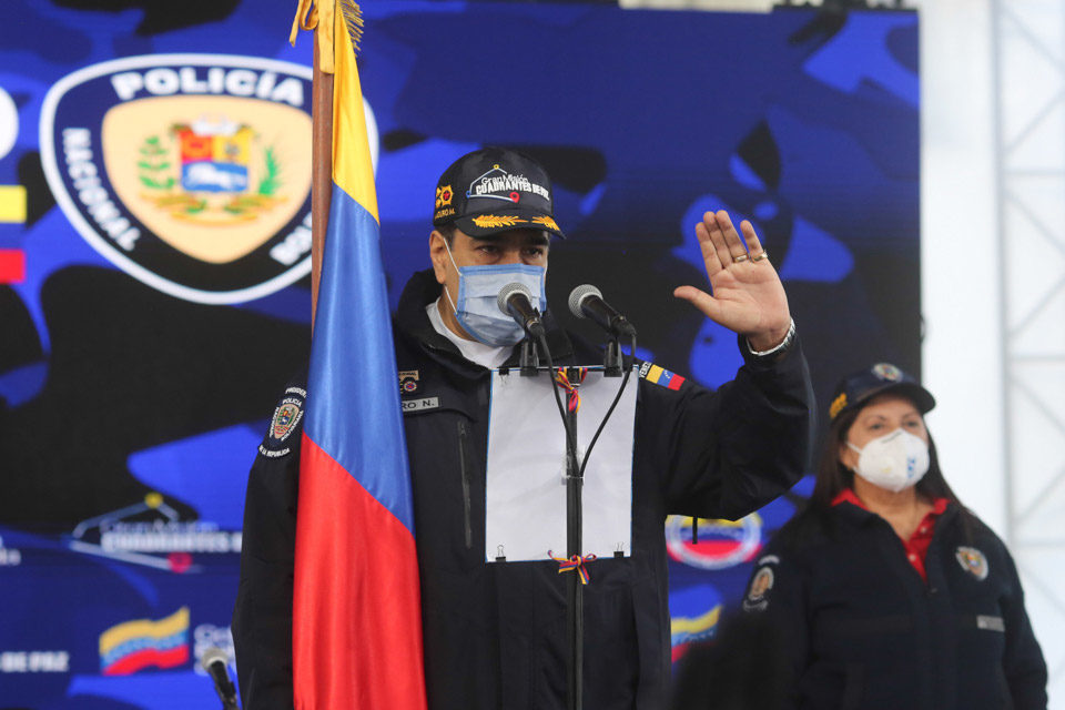 Maduro pide a la PNB defender los DDHH - Operación anticorrupción
