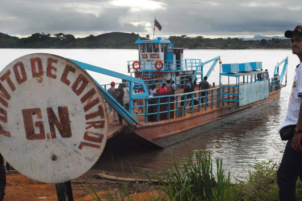 En puestos de control fluvial de Amazonas, Guardia Nacional decomisa comida y gasolina Amzonas