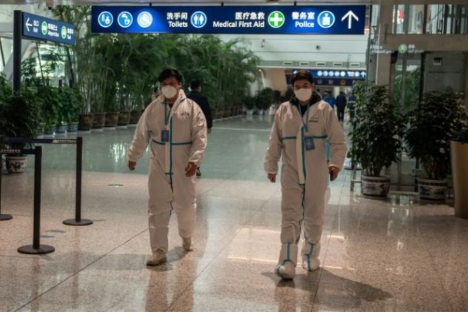 Expertos de la OMS llegaron a Wuhan