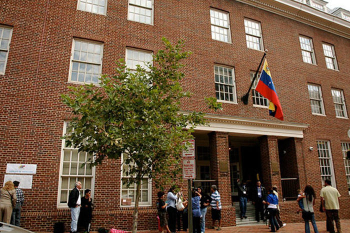 Servicios Consulares EEUU embajada migrantes venezolanos