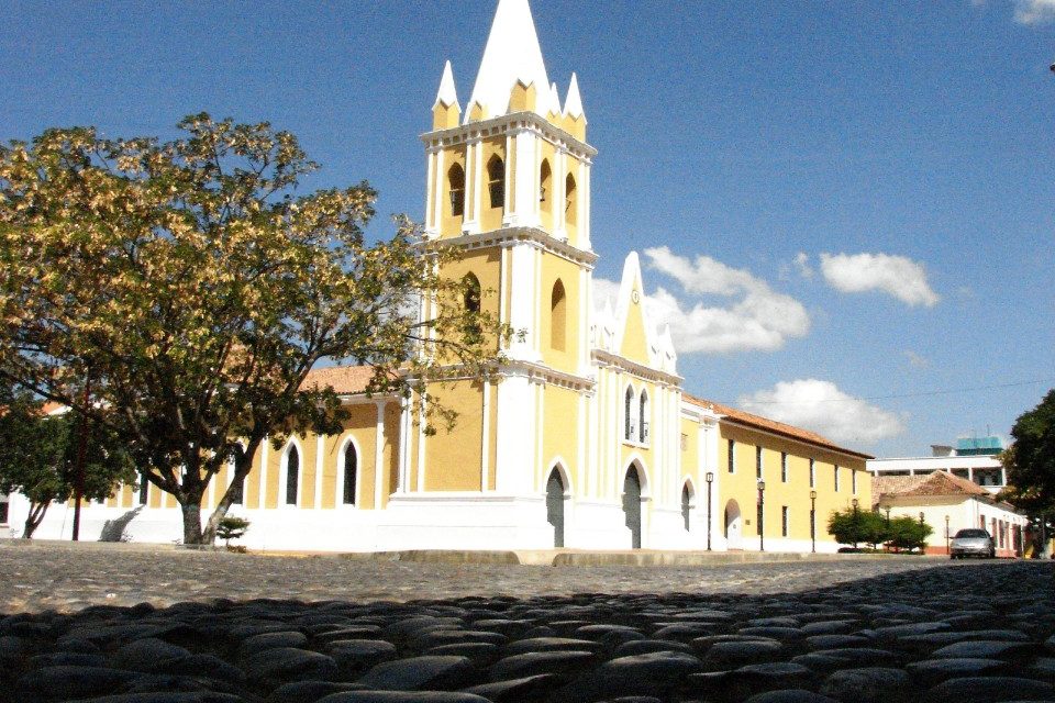 Iglesia_de_San_Francisco_en_Coro-falcón