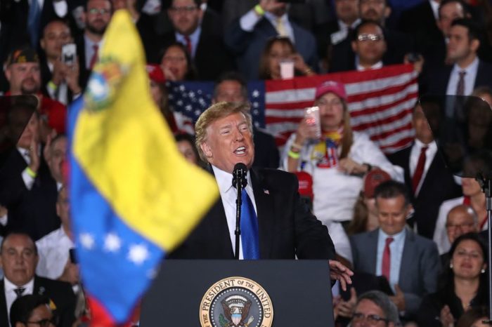 Venezolanos con Trump