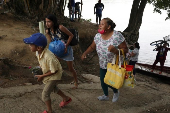 Apure desplazados Arauquita Colombia América